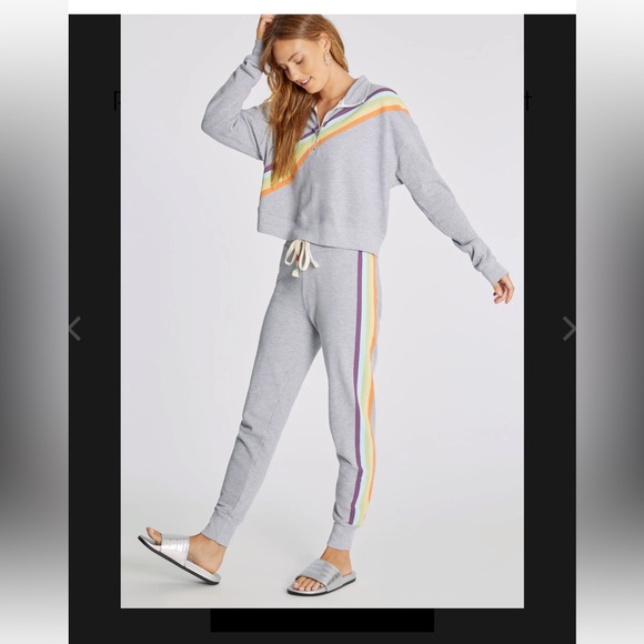 WILDFOX Rainbow half zip - Picture 3 of 5